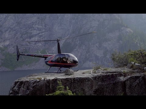 Helicopter Landing: Edge of a Cliff - day in the life of Bradley Friesen - Mountain Flying
