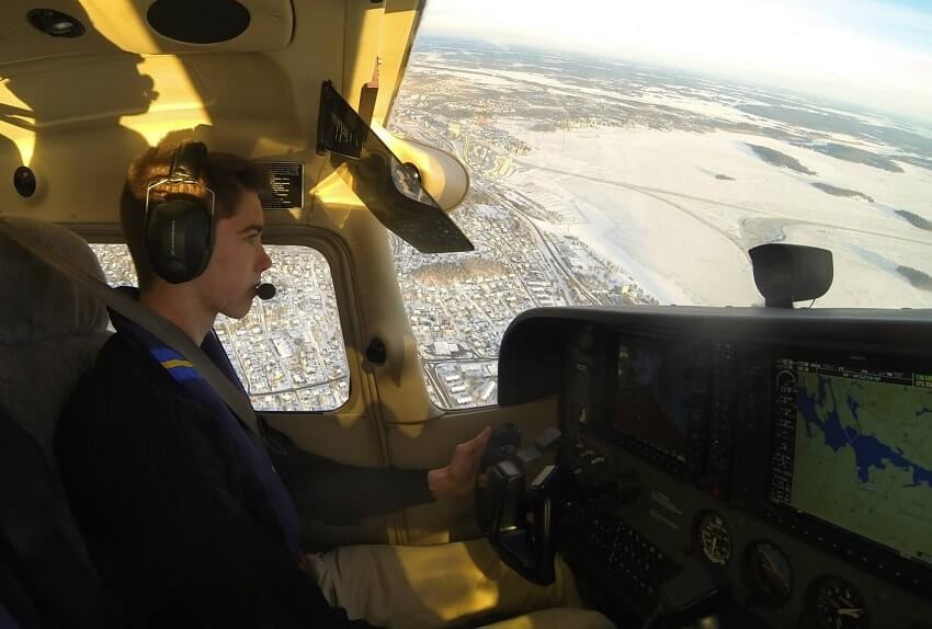Bob Geuens flight training cessna 172 CAE