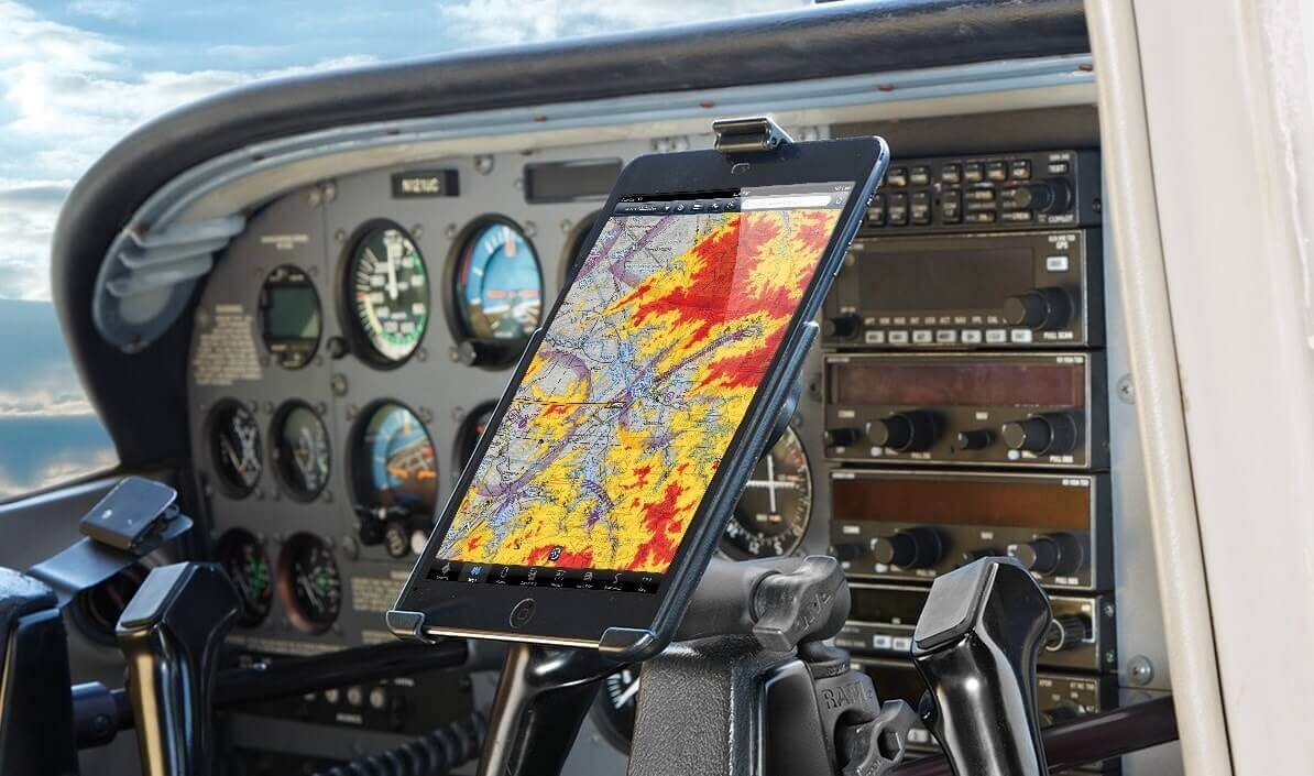 The Best iPads for Flying, Cockpit Mounts and Accessories in 2022