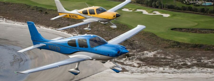 #4. Cirrus SR22T - The 10 Fastest Single Engine Airplanes Today