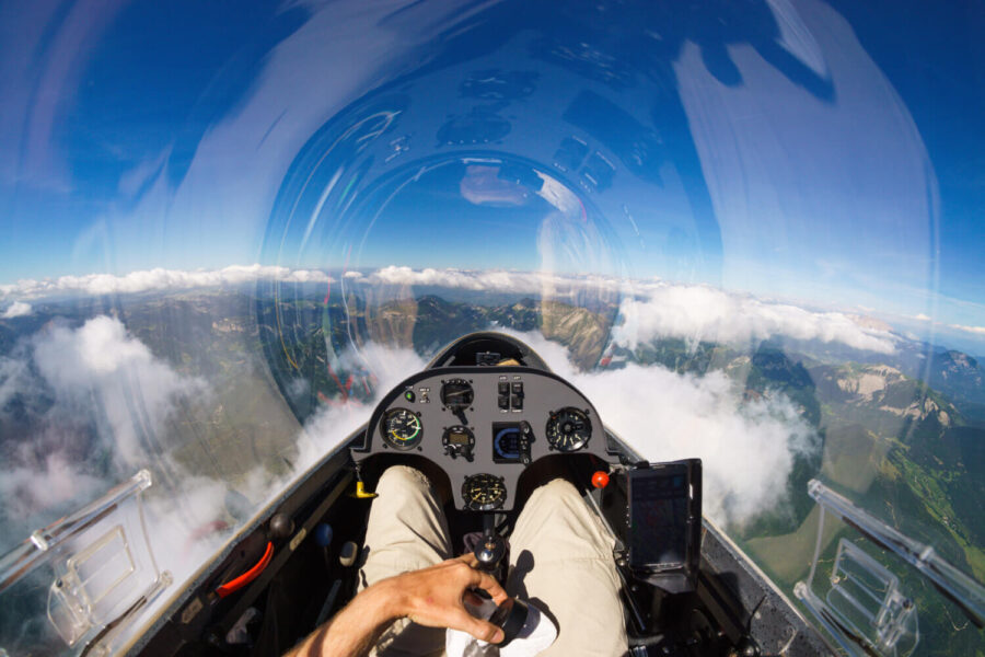 How to Become a Glider Pilot in 2021: Everything You Need to Know - Mountain Flying