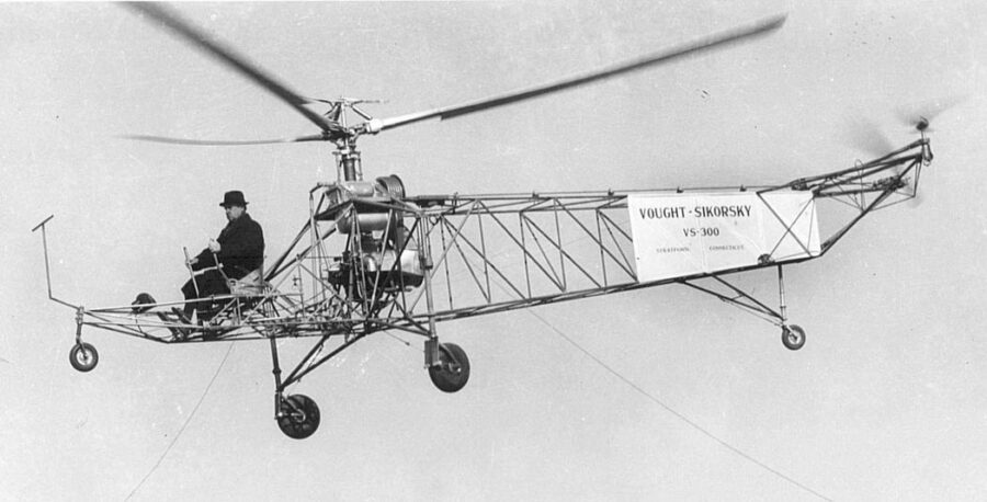Who Invented the Helicopter and When? - 1939 Sikorsky VS-300, the first mass-produced helicopter