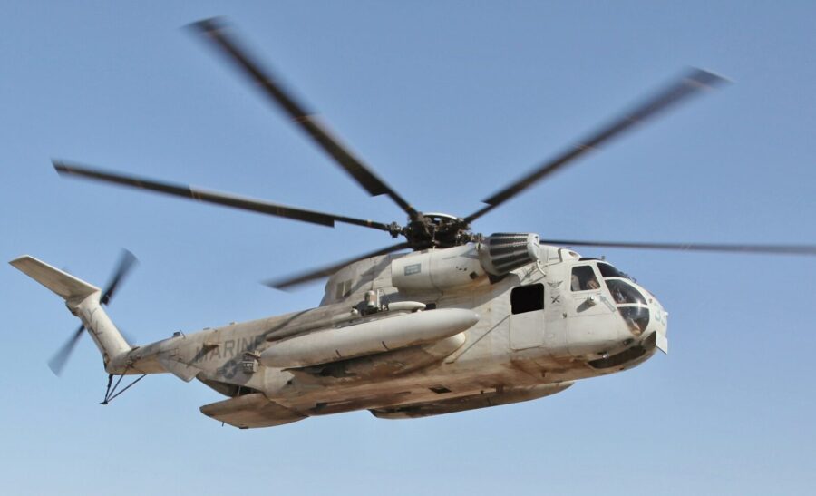 #5. Sikorsky CH-53e Super Stallion - 16 of the Biggest Helicopters in the World