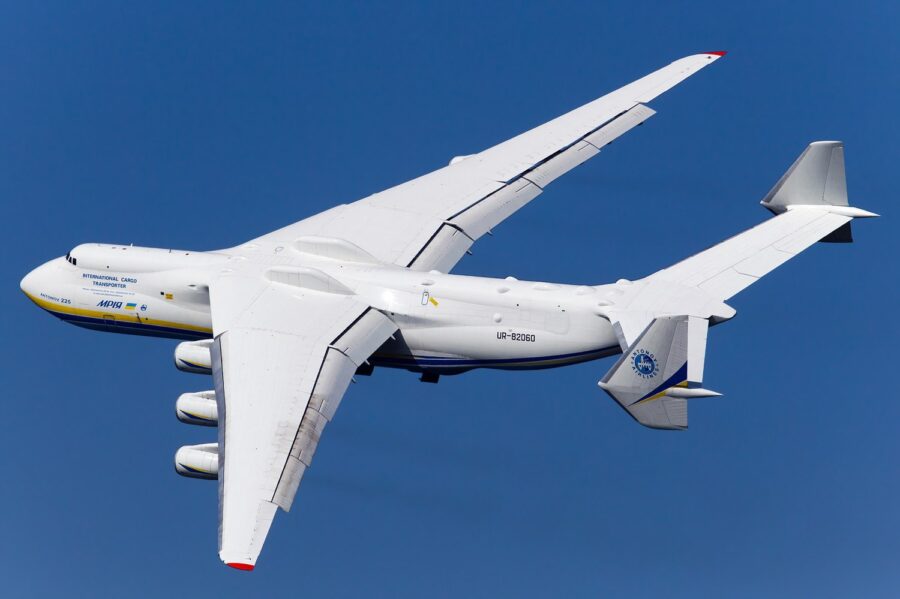 #1. Antonov An-225 Mriya - The 13 Largest Airplanes Ever Made