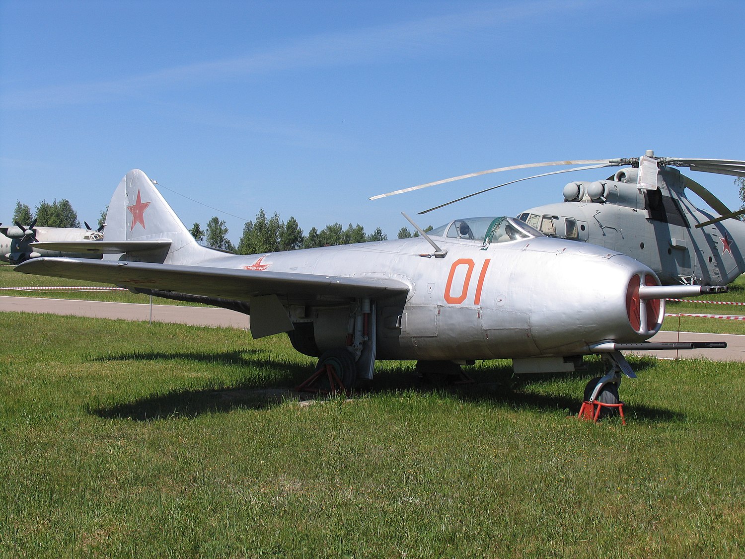 Mikoyan-Gurevich MiG-9