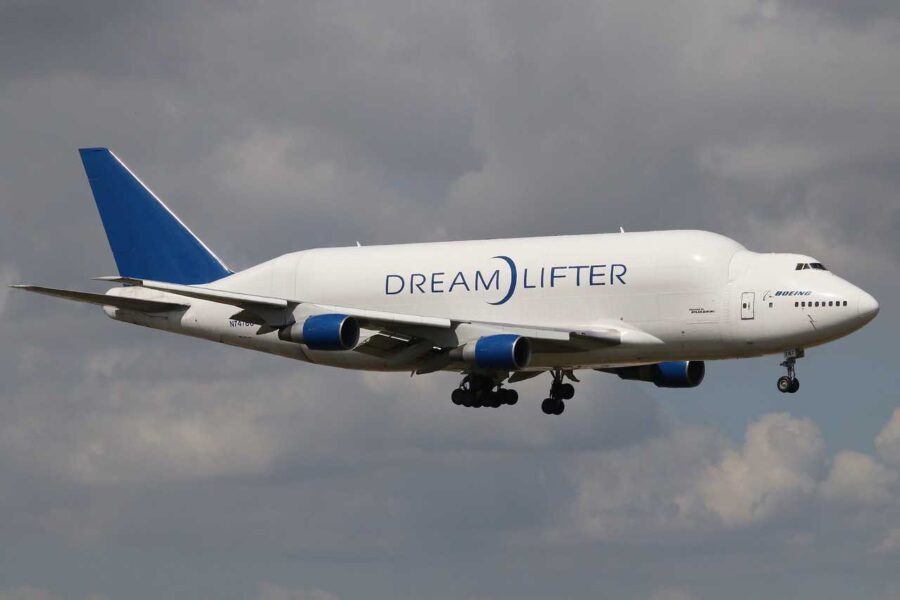 #8. Boeing Dreamlifter LCF - The 13 Largest Airplanes Ever Made