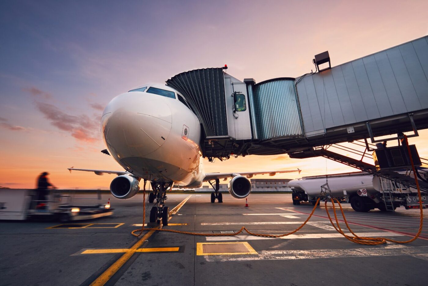 What's the Difference Between an Airport Stand and Gate?