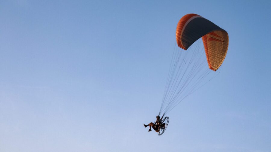 What Happens If a Paramotor Runs Out of Gas? A Pilot's Guide