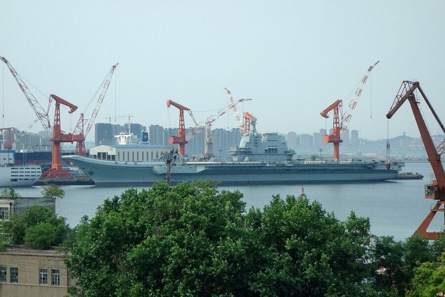 #4. Shandong (17) - The 10 Largest Aircraft Carriers in the World