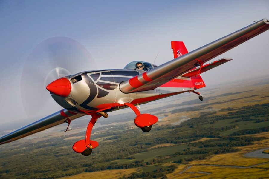 #3. Extra 330SC - The 10 Fastest Single Engine Airplanes Today