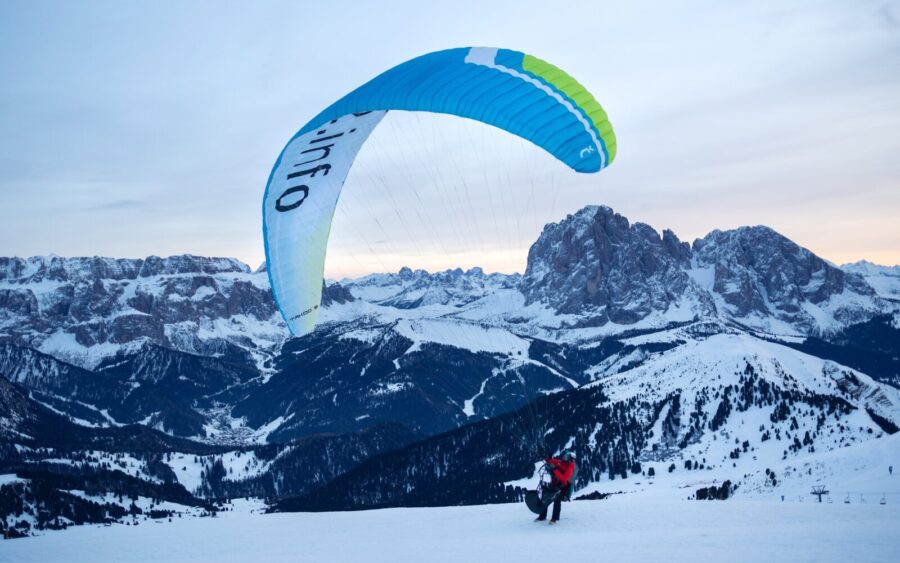 What is Paralpinism? Combining Paragliding and Mountaineering